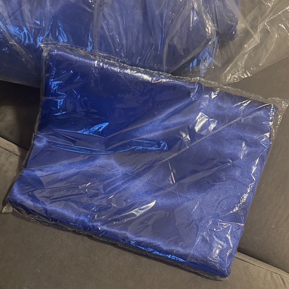 Luxurious Royal Blue Table Cloths & Table Runners